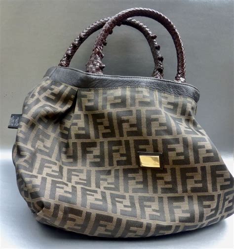 authenticate fendi bag.